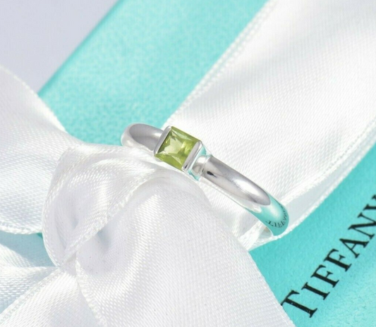 Tiffany & Co Sterling Silver Green Peridot Square Stack Band Ring Size 7 & Pouch