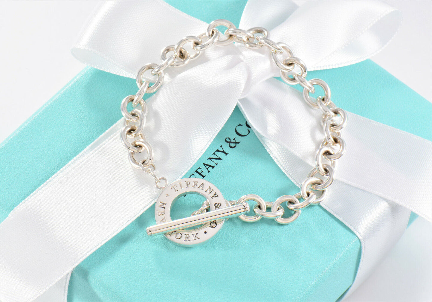 7.75" Tiffany & Co Sterling Silver Toggle Chain Bracelet New Version in Pouch