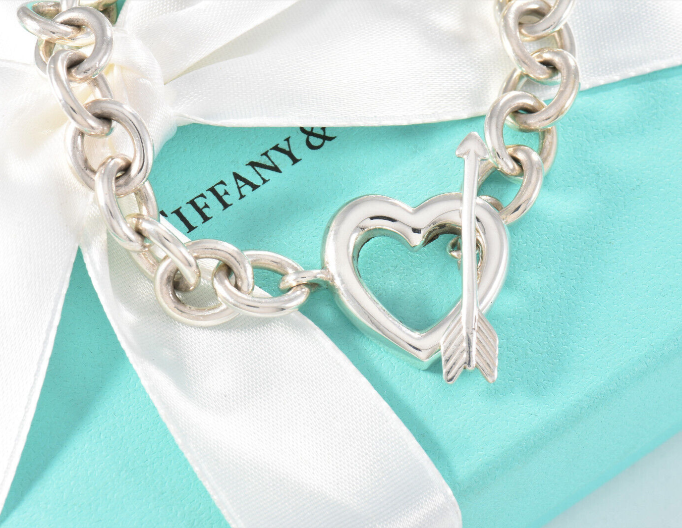 Vintage Tiffany & Co Sterling Silver Heart Arrow Toggle Chain Bracelet in Pouch