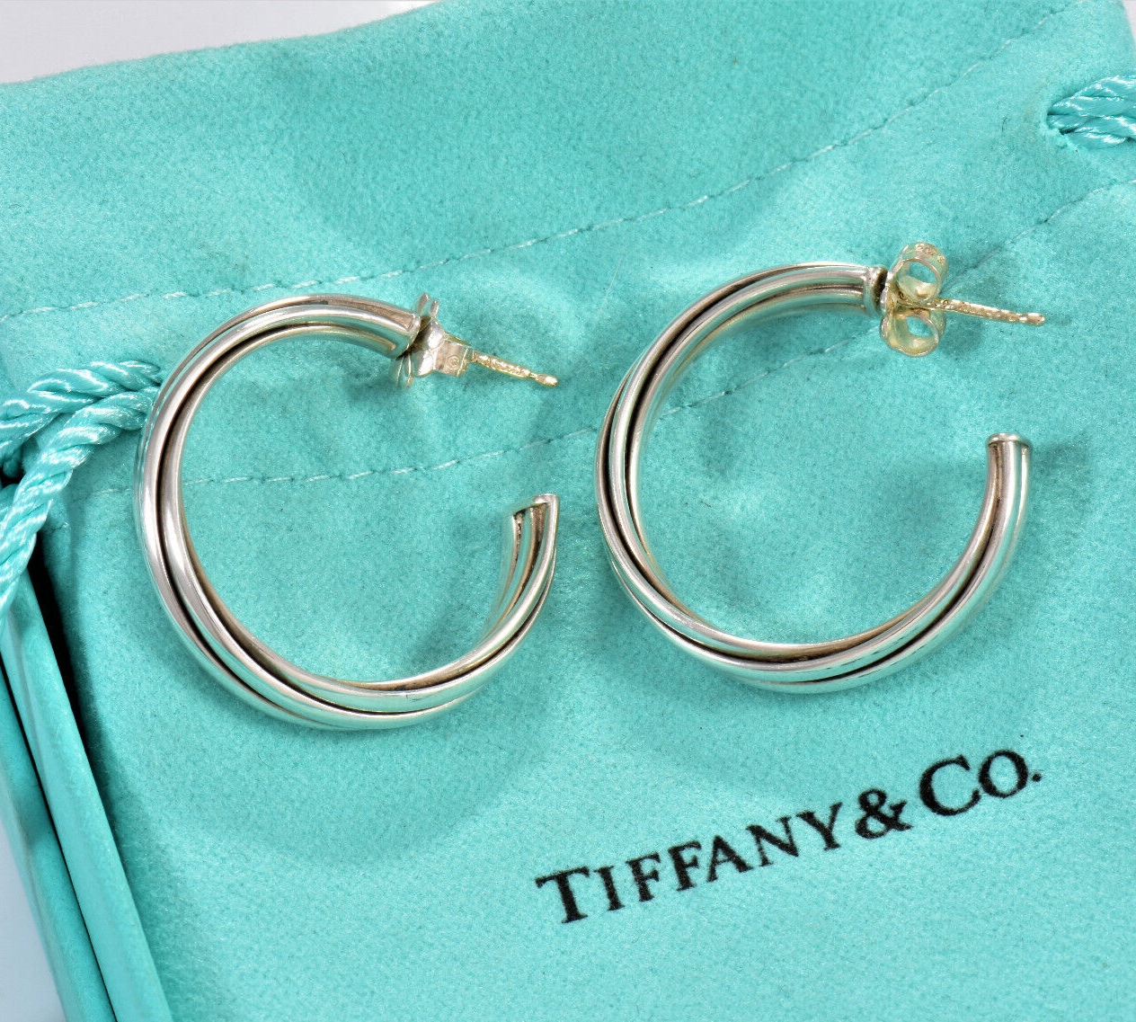 Tiffany & Co Silver Paloma Picasso 25mm Melody Hoop Earrings in Box Pouch Ribbon