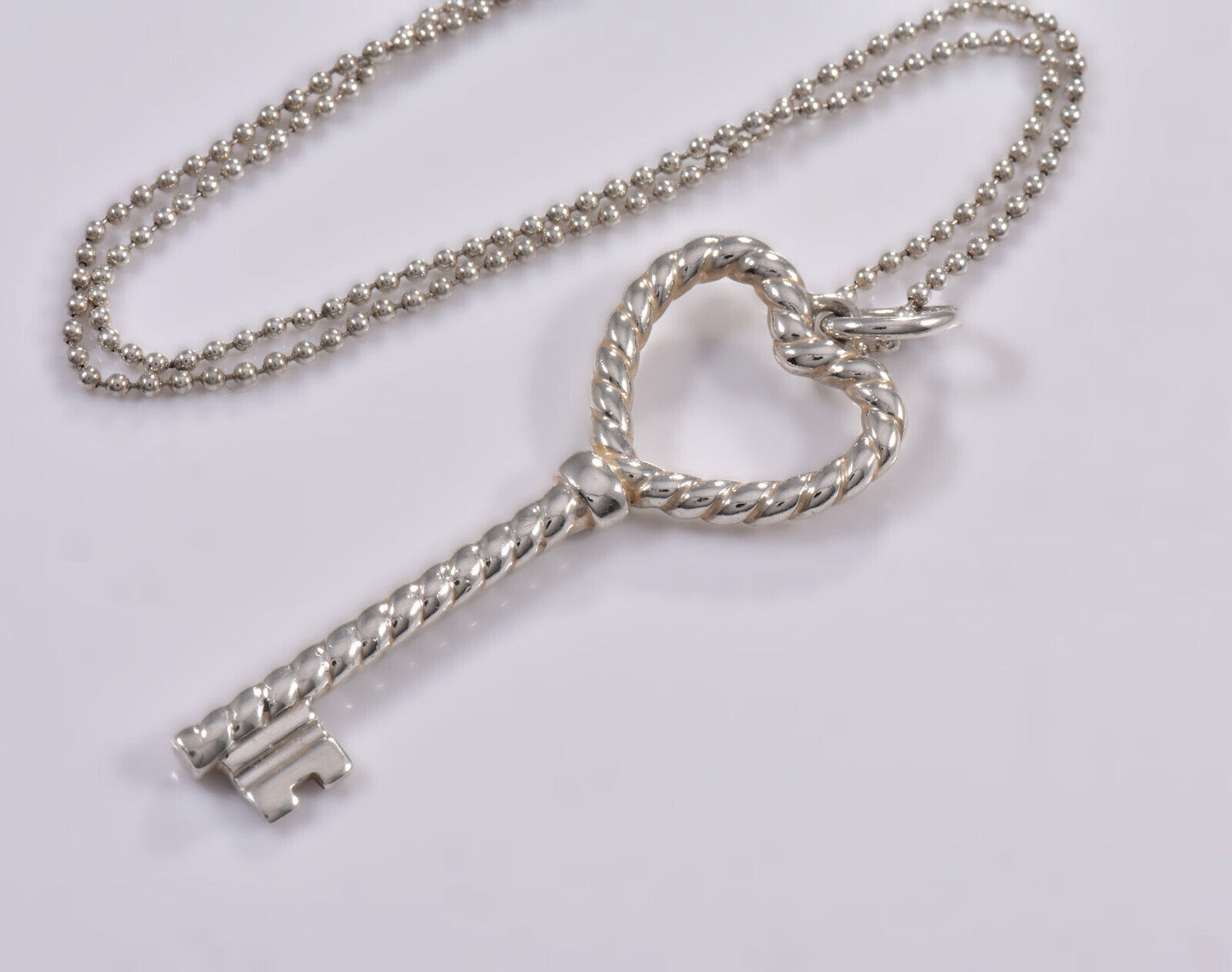 20" Tiffany & Co Silver Large 2" Heart Rope Twist Key Pendant Bead Necklace Rare