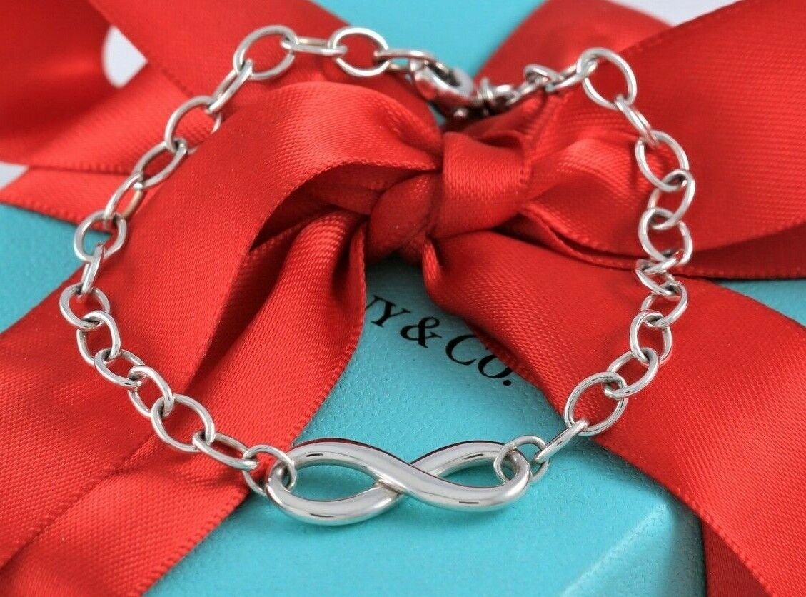 Tiffany & Co Sterling Silver Infinity Chain Link Bracelet 7.25" and Box Pouch