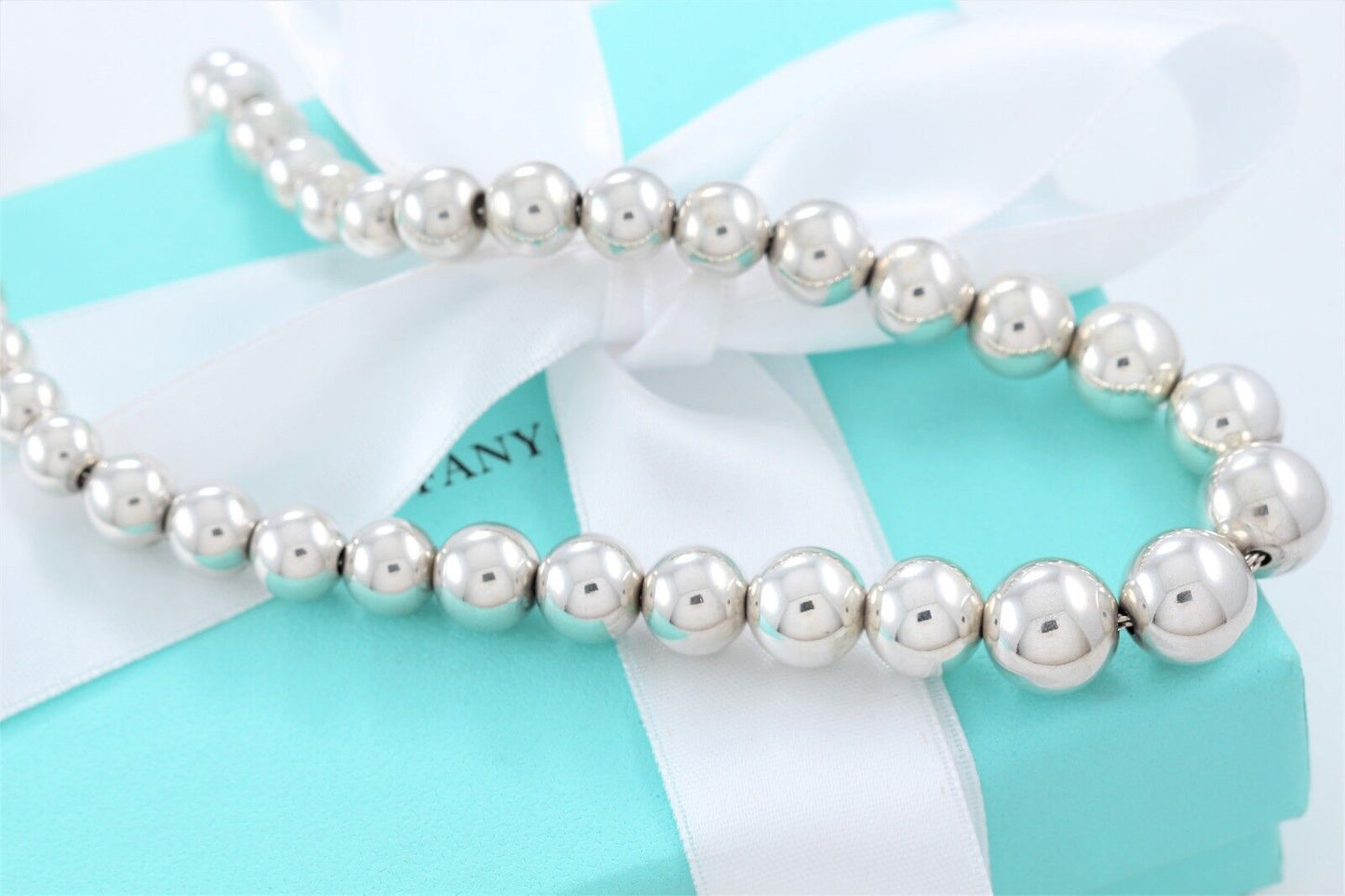 Tiffany & Co Sterling Silver HardWear Graduated Ball Bead Necklace in Pouch Ware