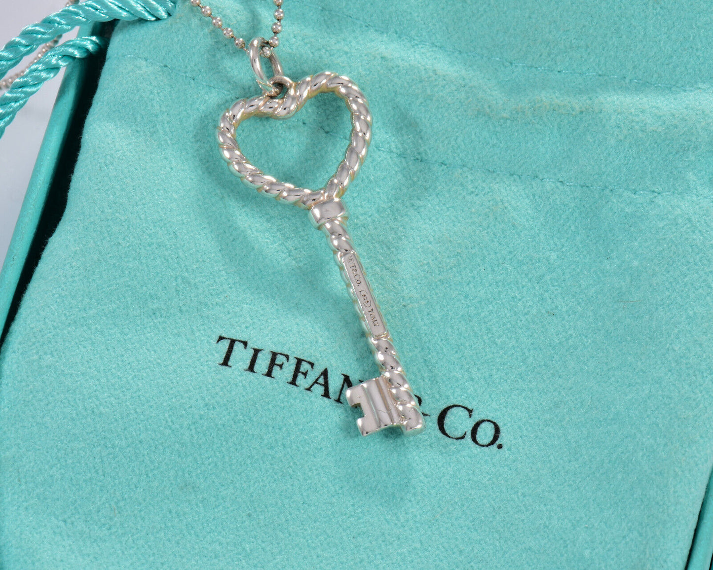 20" Tiffany & Co Silver Large 2" Heart Rope Twist Key Pendant Bead Necklace Rare