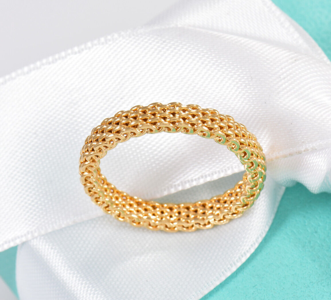 Size 9 Tiffany & Co Somerset 18K Yellow Gold 4mm Narrow Mesh Ring in Box Pouch