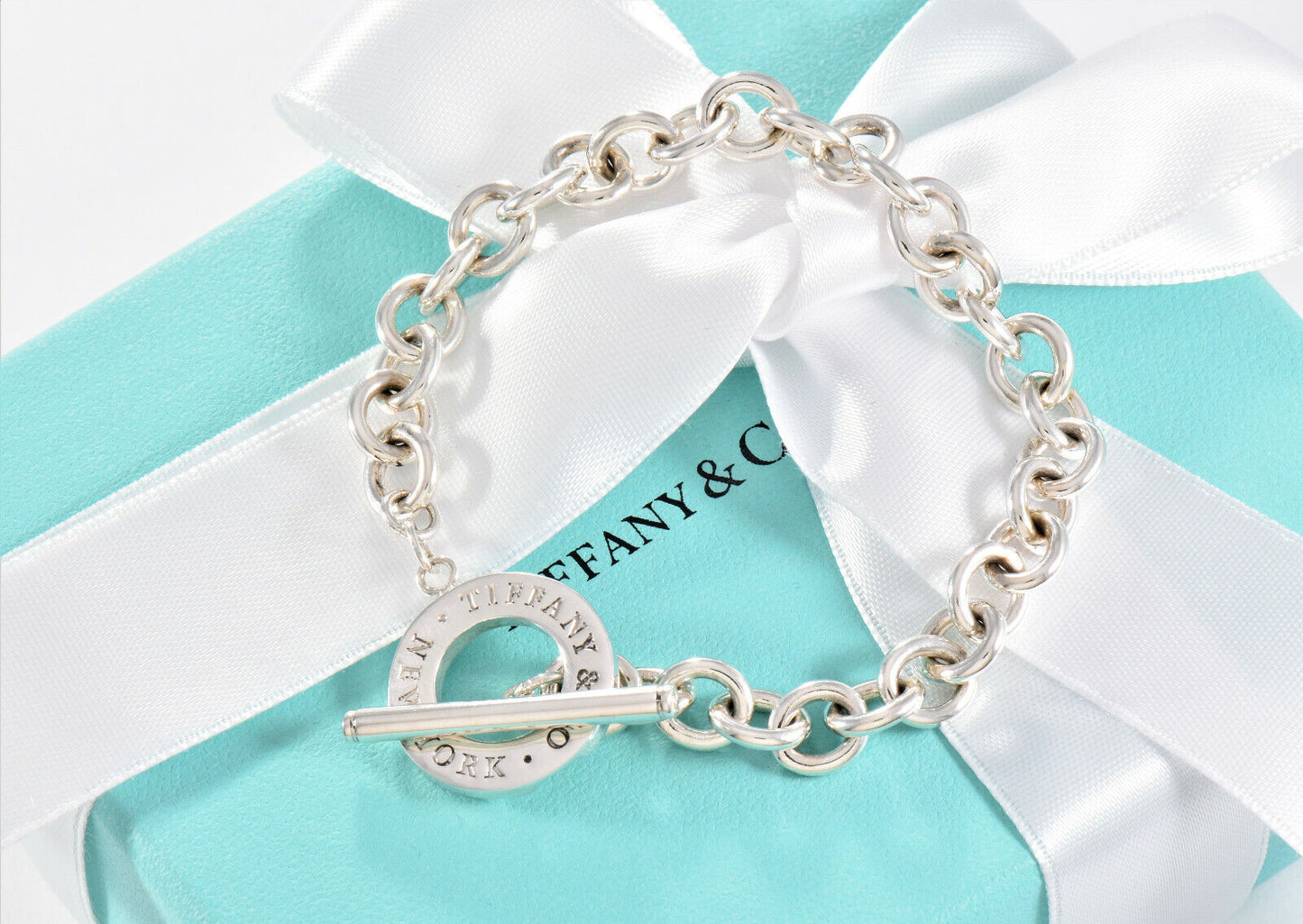 7.25" Tiffany & Co Sterling Silver Toggle Chain Bracelet New Version in Pouch