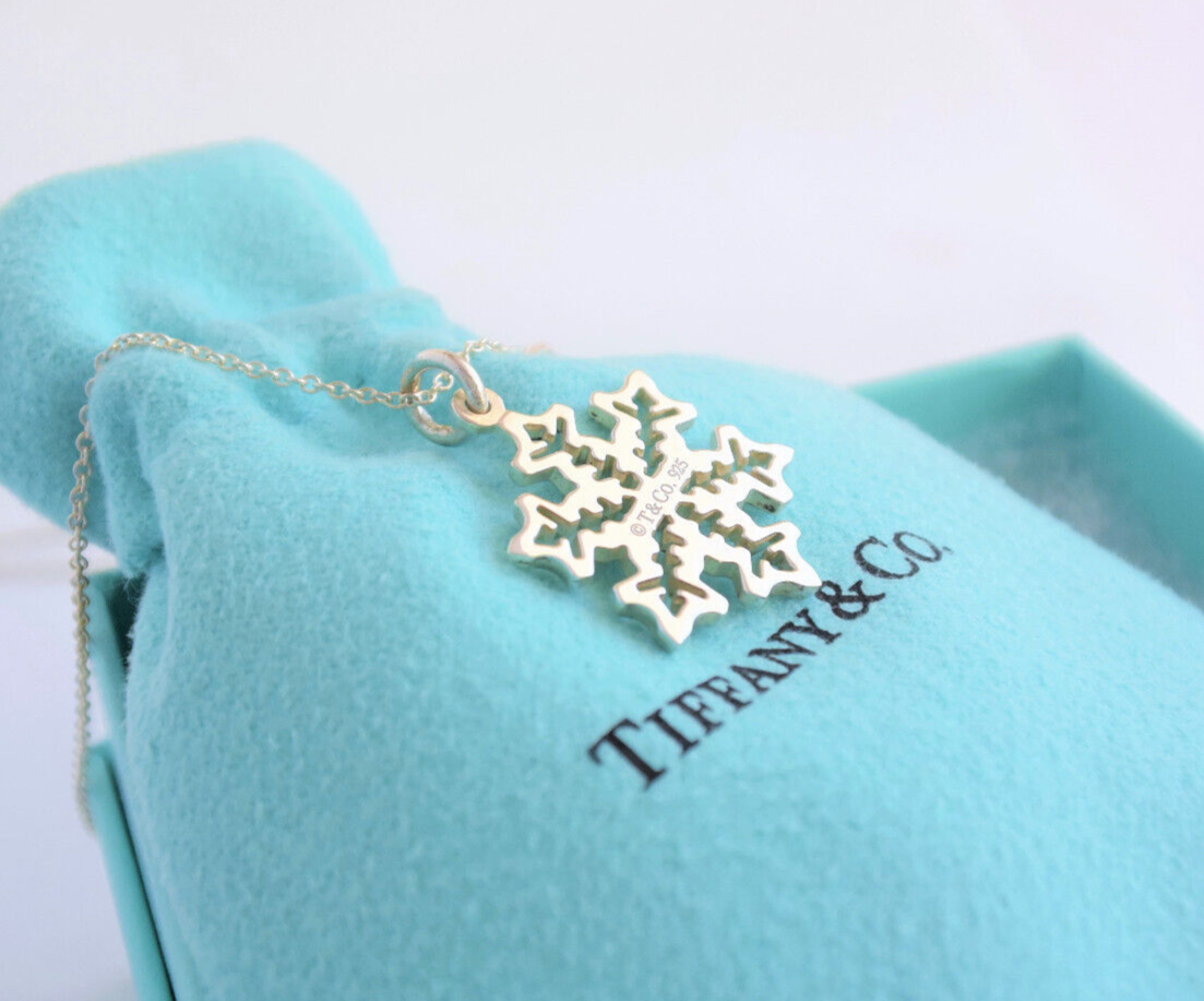 Tiffany & Co Sterling Silver Snowflake Pendant 16.25" Necklace in Box Pouch Rare