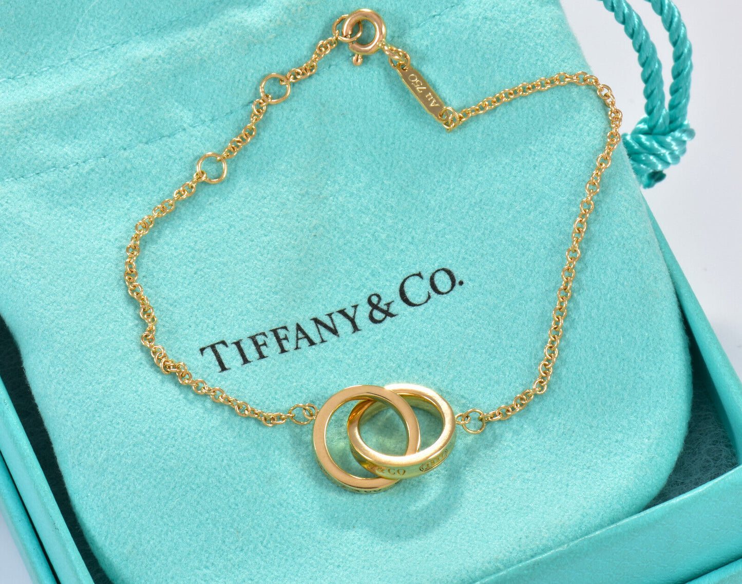 Tiffany & Co Yellow Gold 1837 Interlocking Circles Chain Bracelet Adjustable