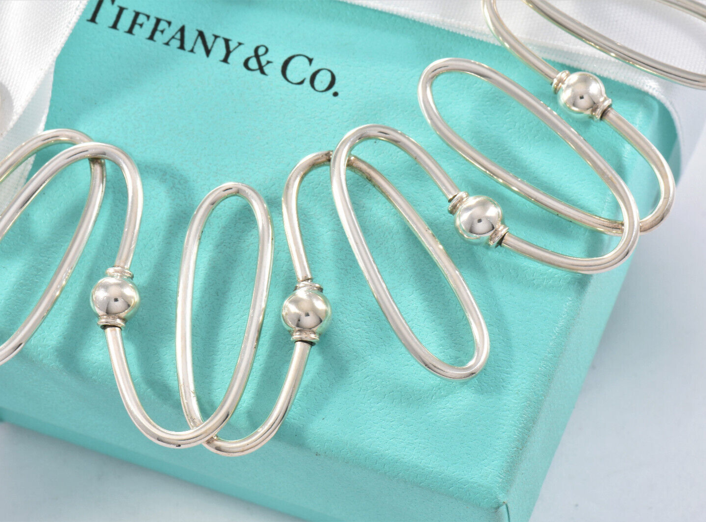 Tiffany & Co Silver Oval Loop Bead Bracelet 8" in Box Pouch Rare Vintage Twist