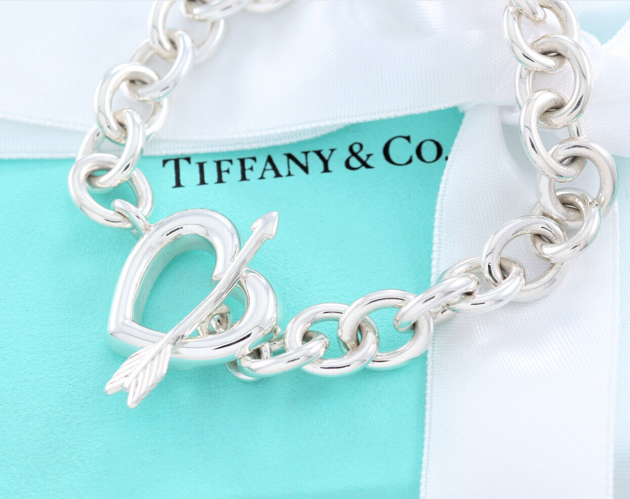 7.75" Vintage Tiffany & Co Sterling Silver Heart Arrow Toggle Chain Bracelet