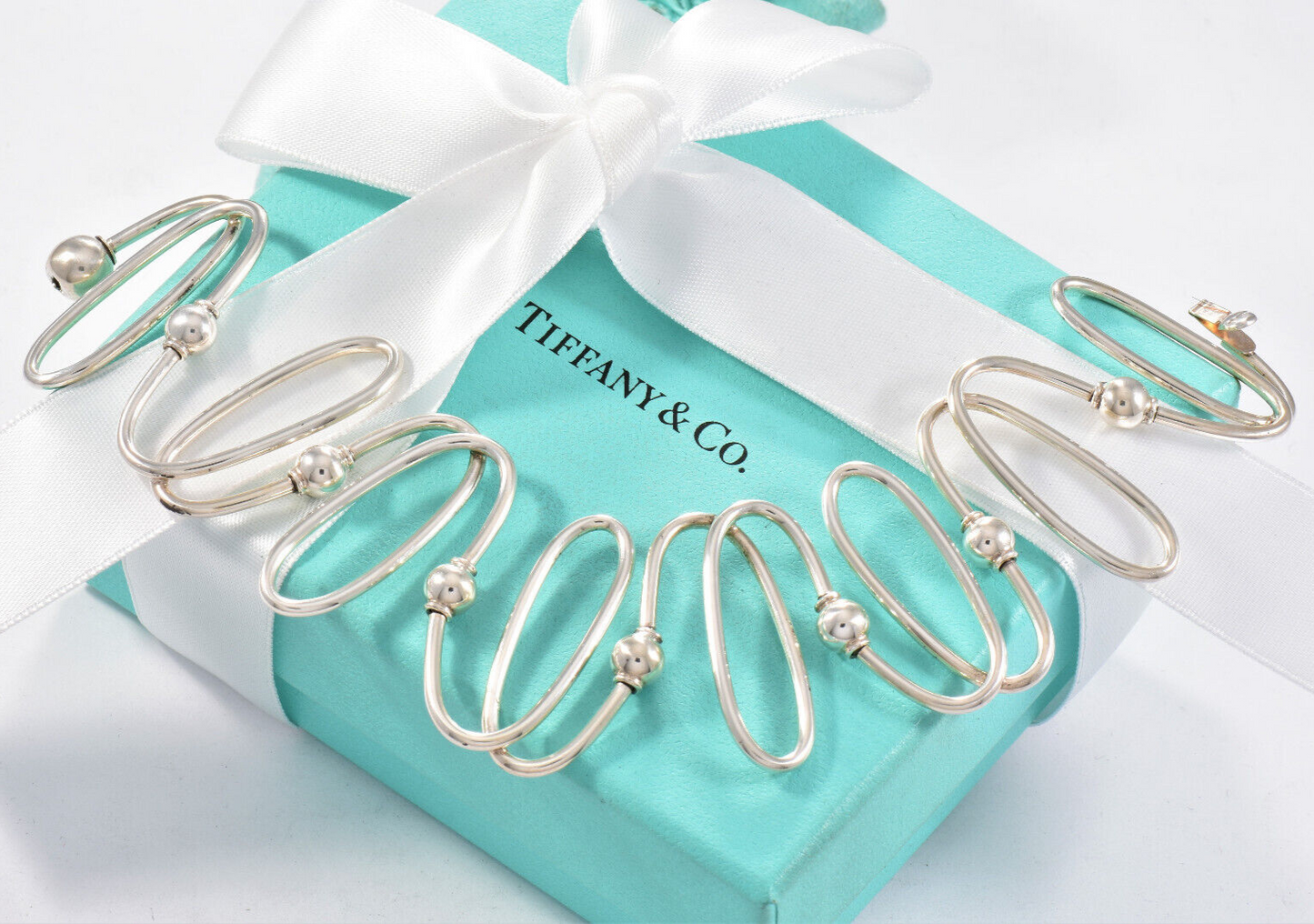 Tiffany & Co Silver Oval Loop Bead Bracelet 8" in Box Pouch Rare Vintage Twist