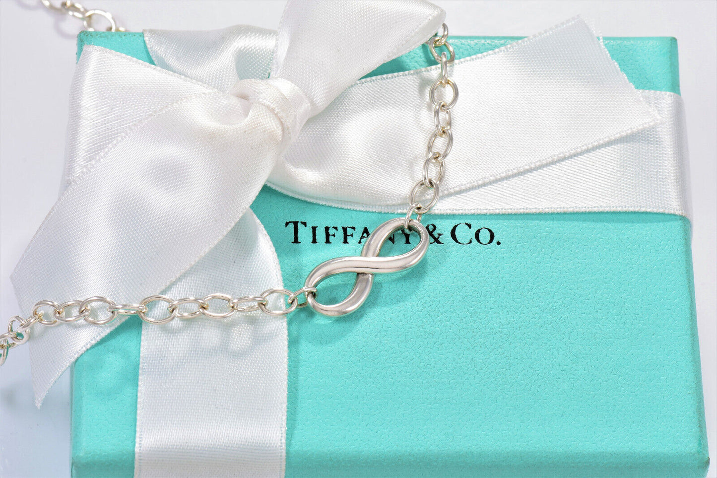 Tiffany & Co Silver Infinity Large Heavy Link 18" Necklace in Box Pouch Rare