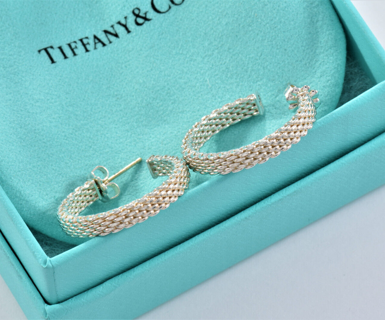 Tiffany & Co Sterling Silver Medium 25mm Mesh Hoop Earrings in Box Narrow Rare