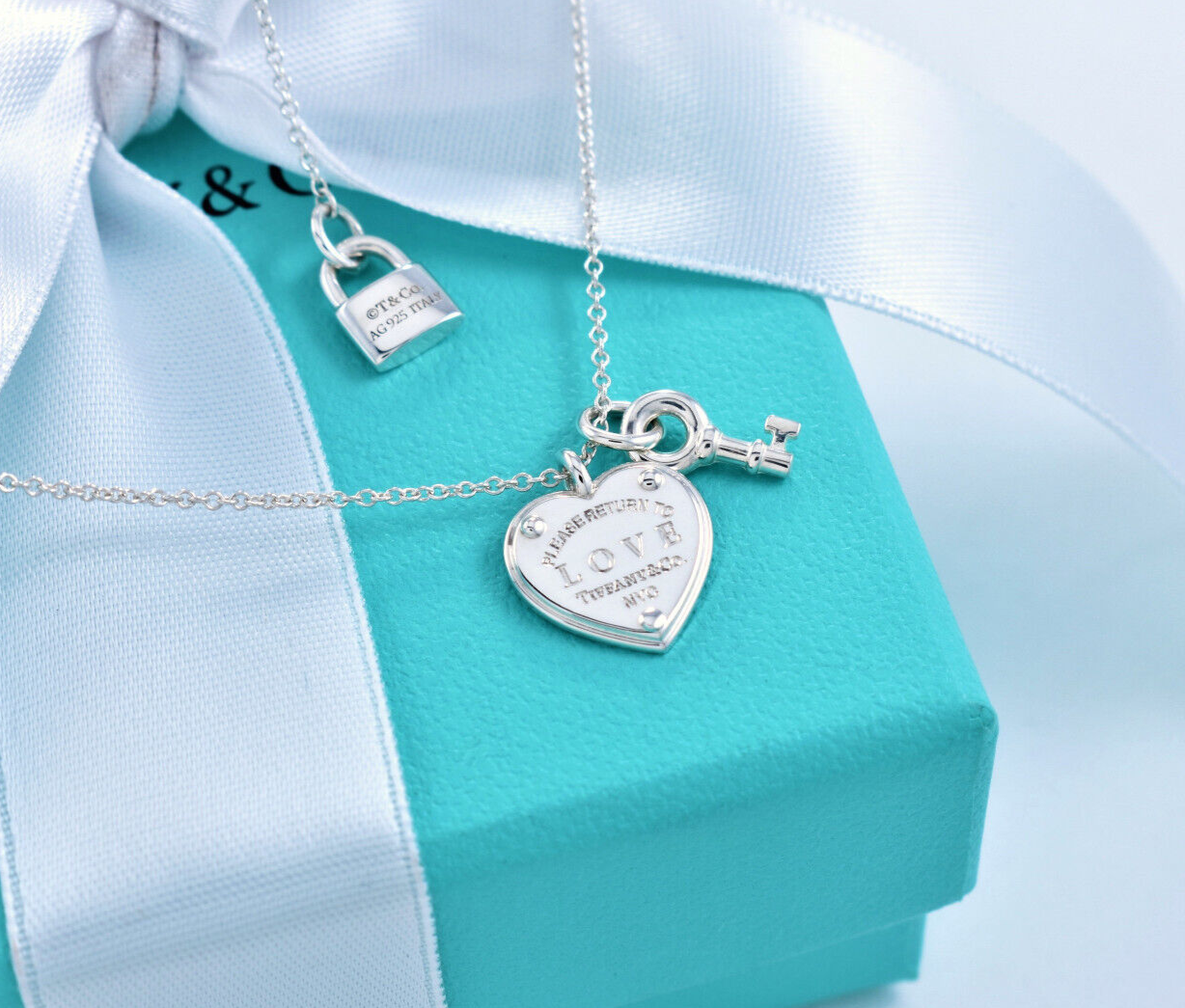 Please Return To Love Tiffany & Co Silver Heart Key Pendant Necklace & Box Pouch