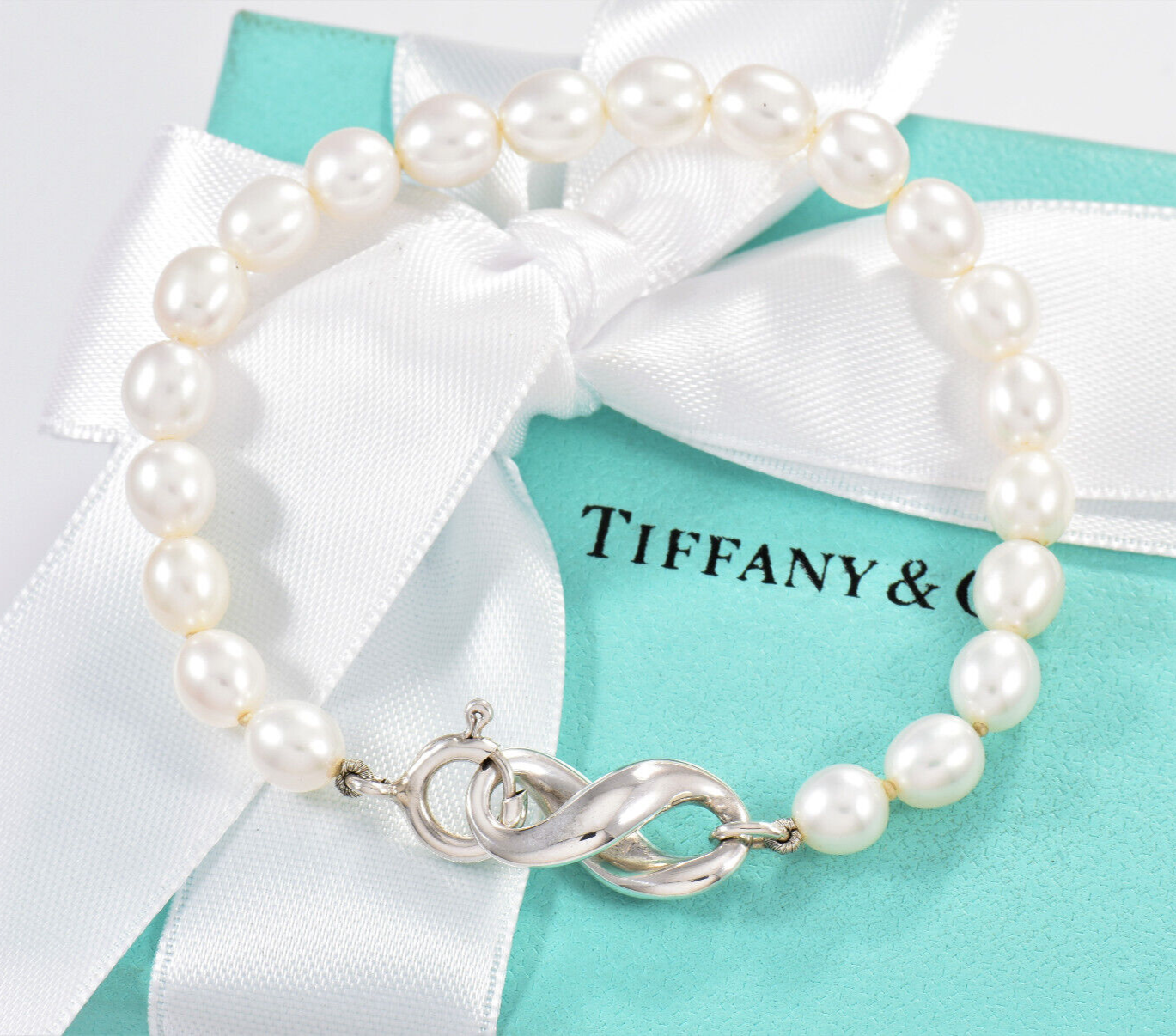 Vintage Tiffany & Co Silver Pearl Bead Infinity Charm Bracelet 7.65" in Pouch