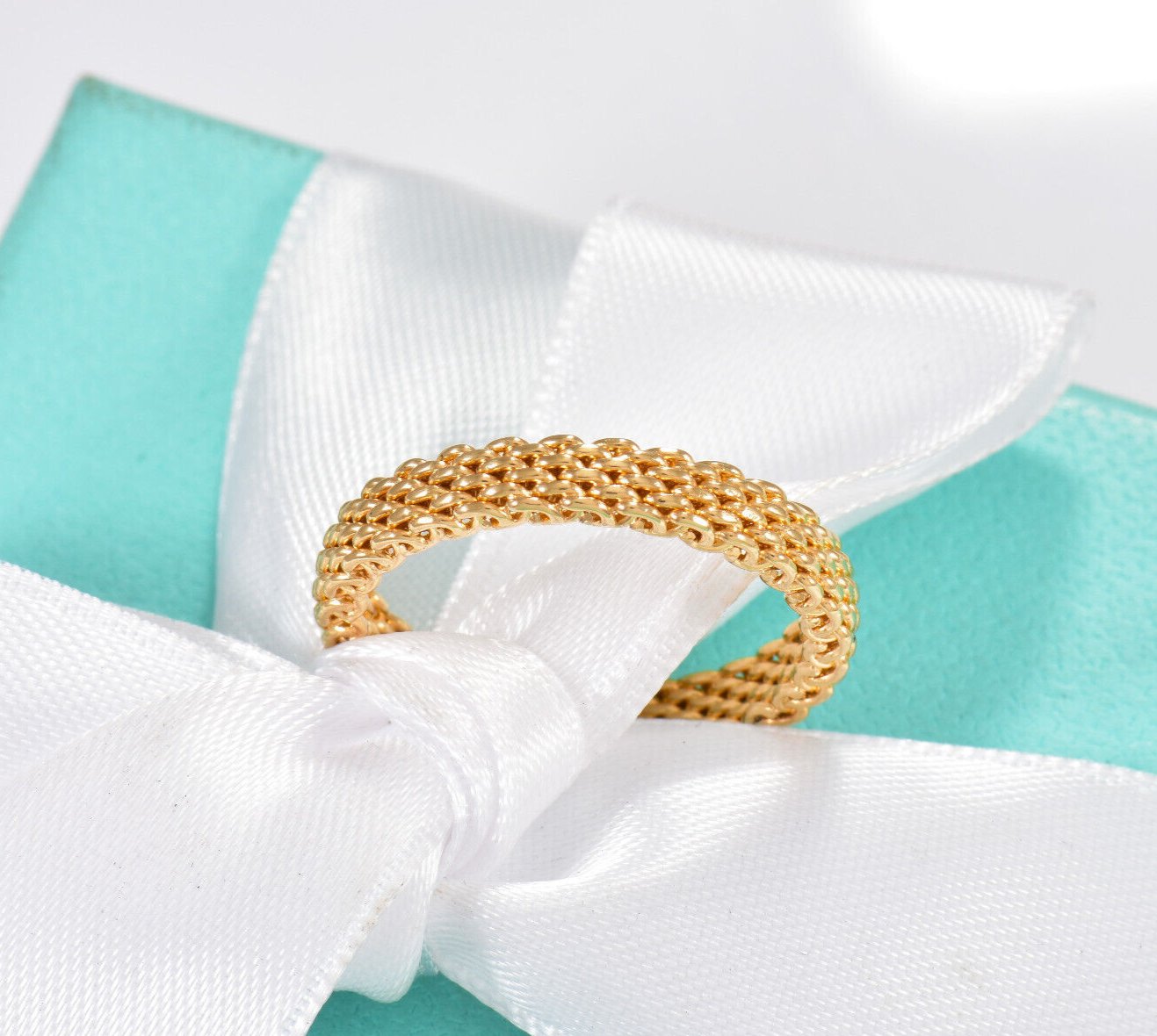 Size 9 Tiffany & Co Somerset 18K Yellow Gold 4mm Narrow Mesh Ring in Box Pouch