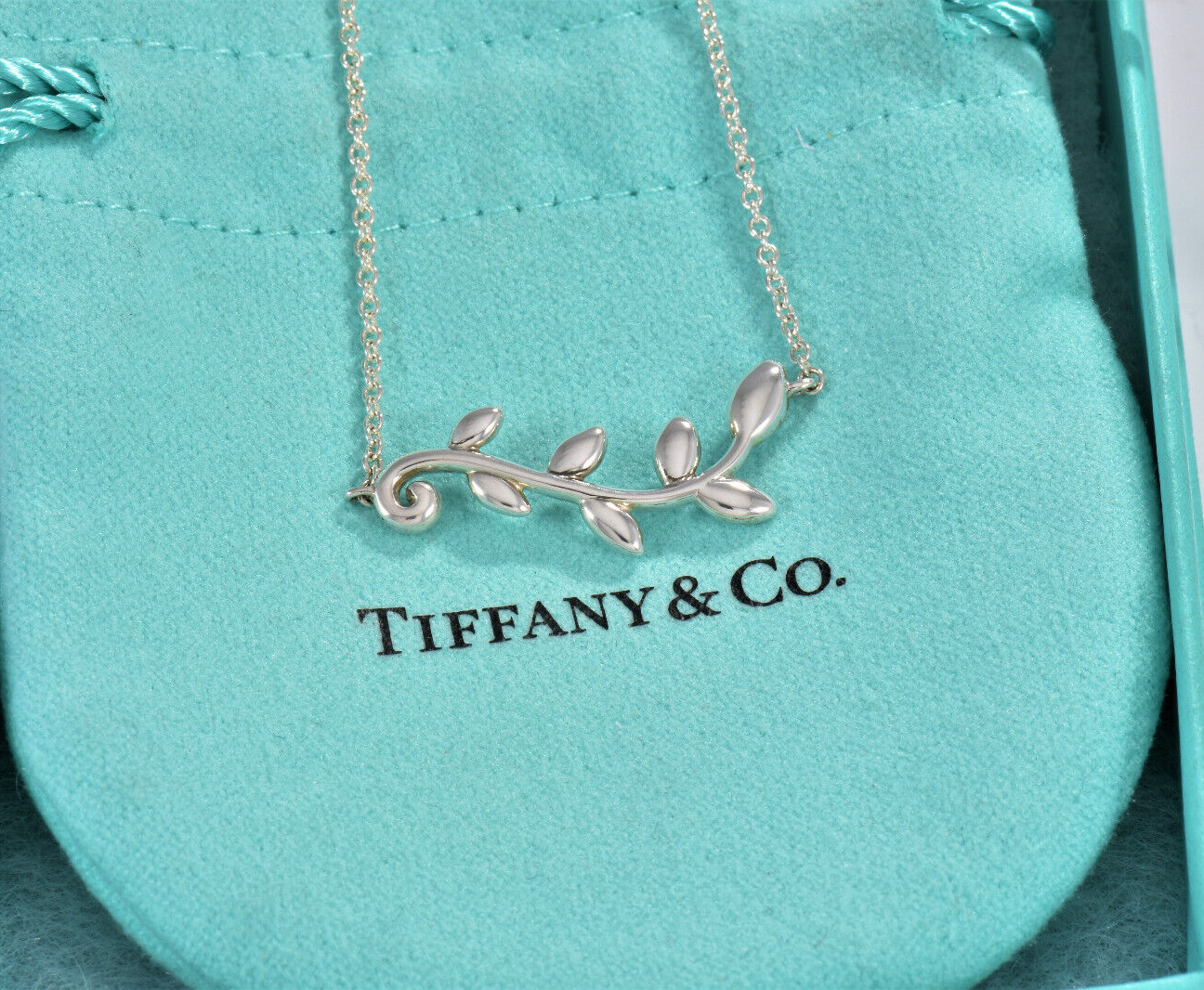 7.75" Tiffany & Co Silver Paloma Picasso Olive Leaf Vine Chain Bracelet in Box