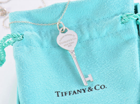 Please Return To Tiffany & Co Sterling Silver Heart Key 17.5" Necklace in Pouch