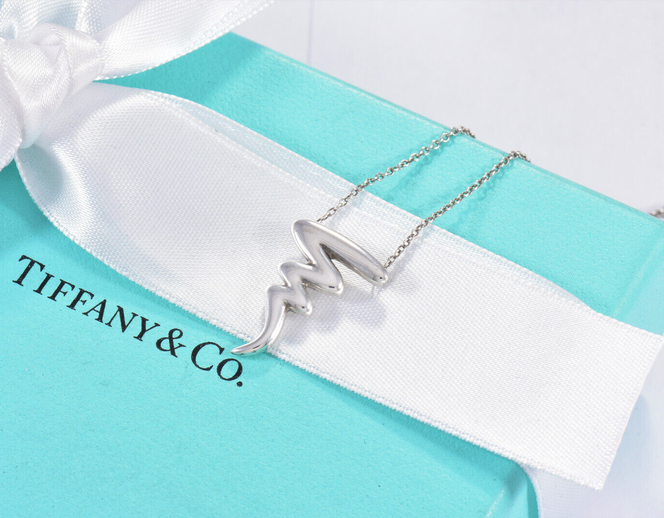 Tiffany & Co Silver Paloma Picasso Zig Zag Scribble Pendant 16" Necklace & Pouch