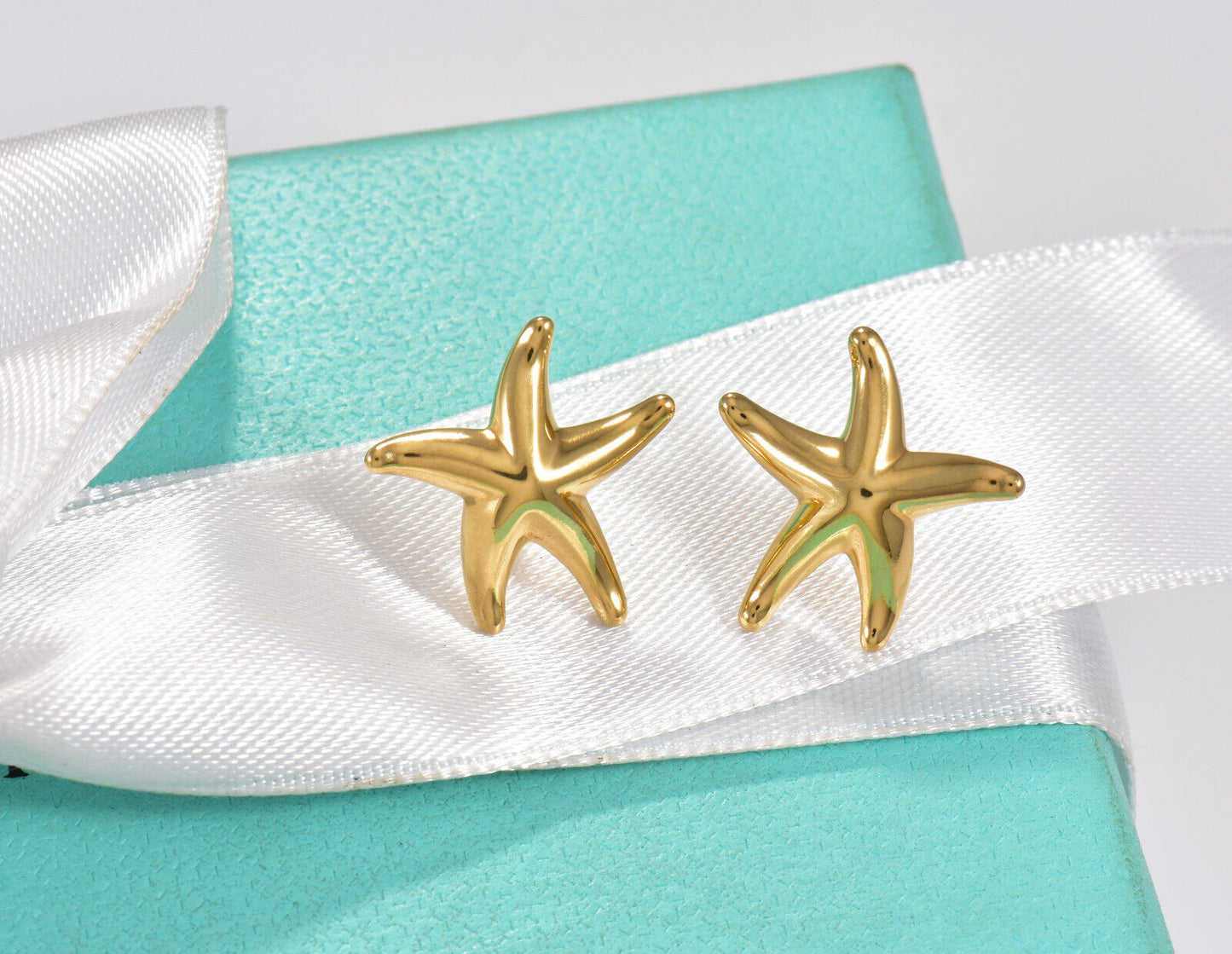 Tiffany & Co 18K Yellow Gold Elsa Peretti Starfish Earrings in Box Pouch Rare