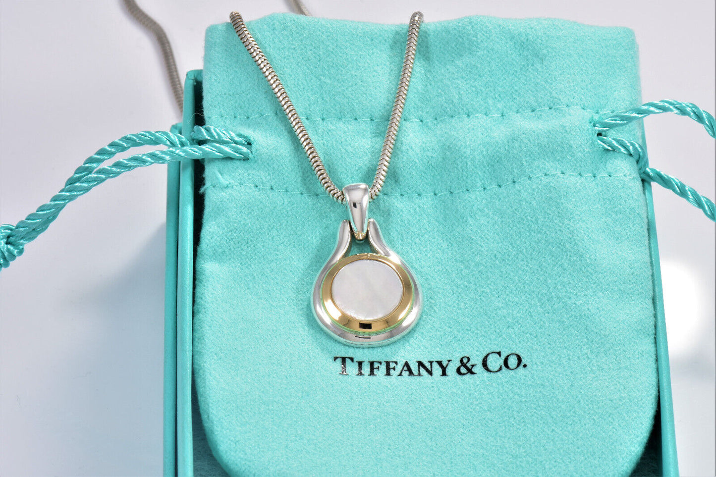 TTiffany & Co 18K Gold Silver Mother Pearl Pendant Snake Chain Necklace in Box