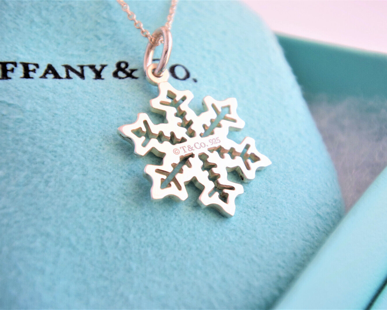 Tiffany & Co Sterling Silver Snowflake Pendant 16.25" Necklace in Box Pouch Rare