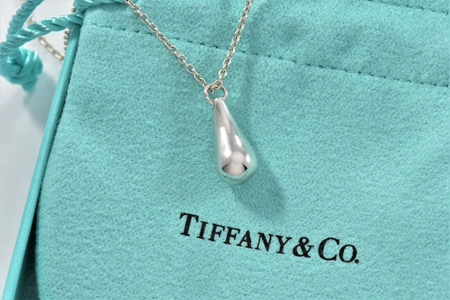 Tiffany & Co Silver Elsa Peretti Teardrop Pendant 17.25" Chain Necklace in Pouch