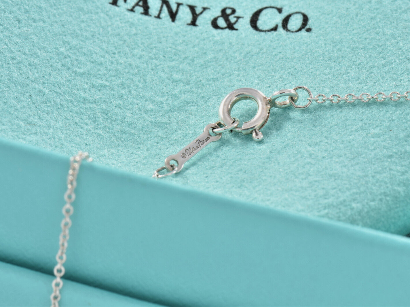 Tiffany & Co Paloma Picasso Thin Tenderness Cross Heart Pendant Necklace in Box