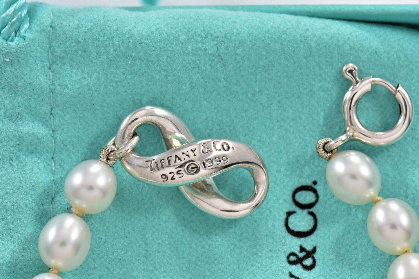 Vintage Tiffany & Co Silver Pearl Bead Infinity Charm Bracelet 7.65" in Pouch