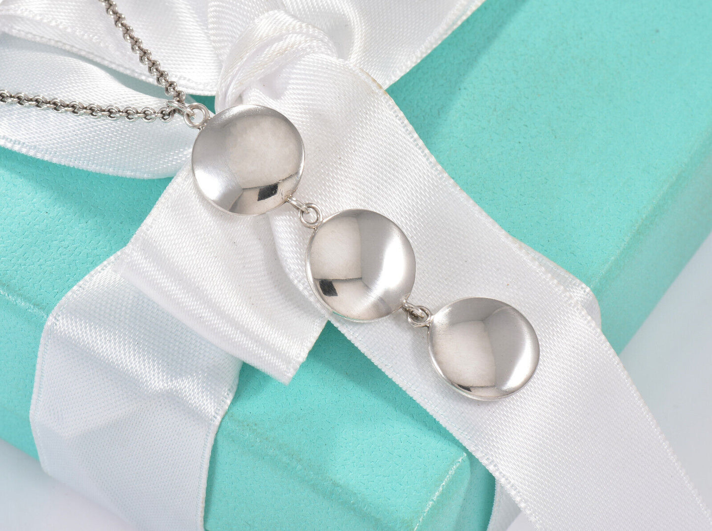 Tiffany & Co Silver Three Circle Drop Disk Pendant Dangle Necklace in Box Pouch