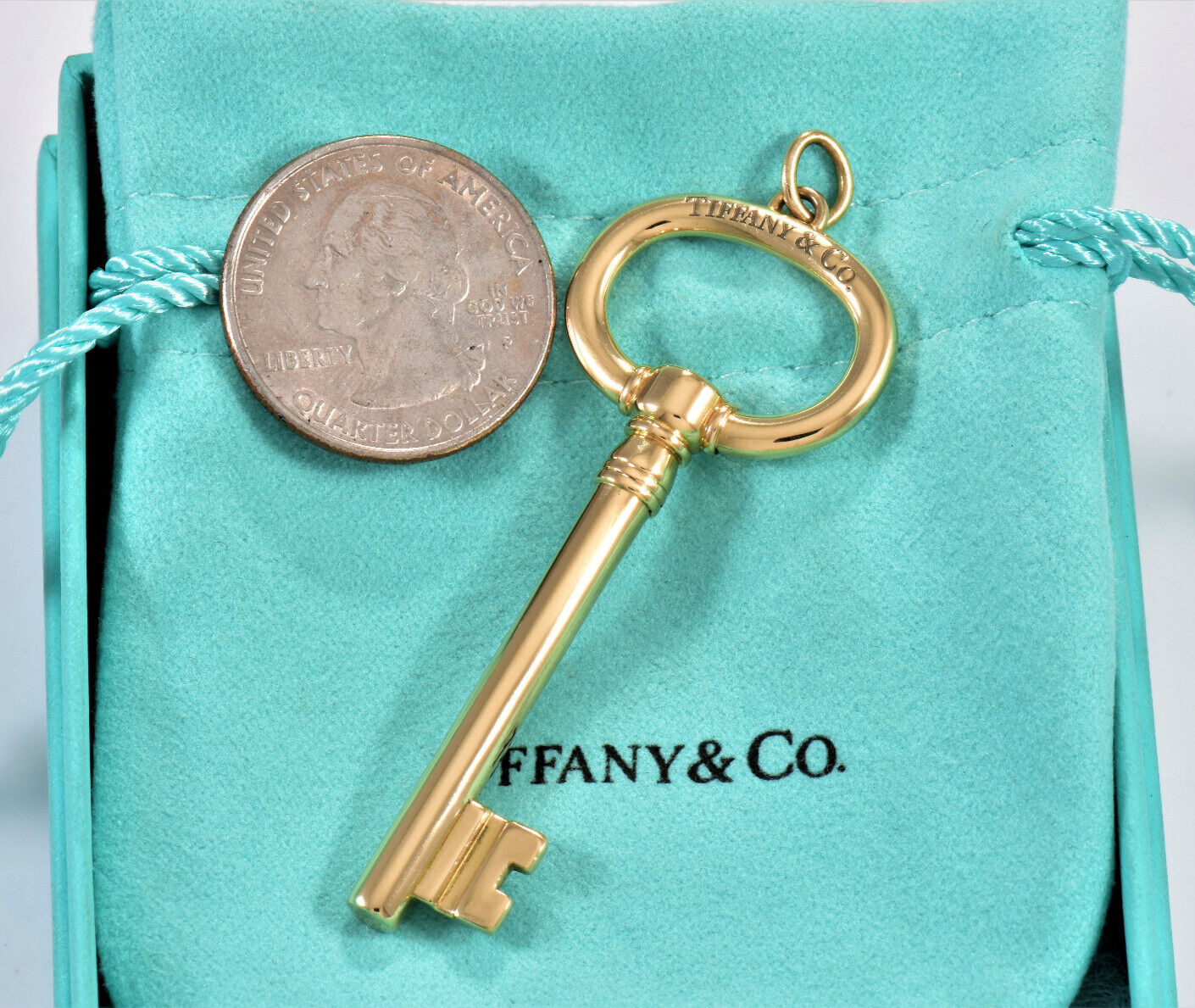 Tiffany & Co 18K Yellow Gold 2.5" Oval Key Pendant for Necklace Bracelet Charm