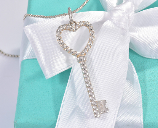 20" Tiffany & Co Silver Large 2" Heart Rope Twist Key Pendant Bead Necklace Rare