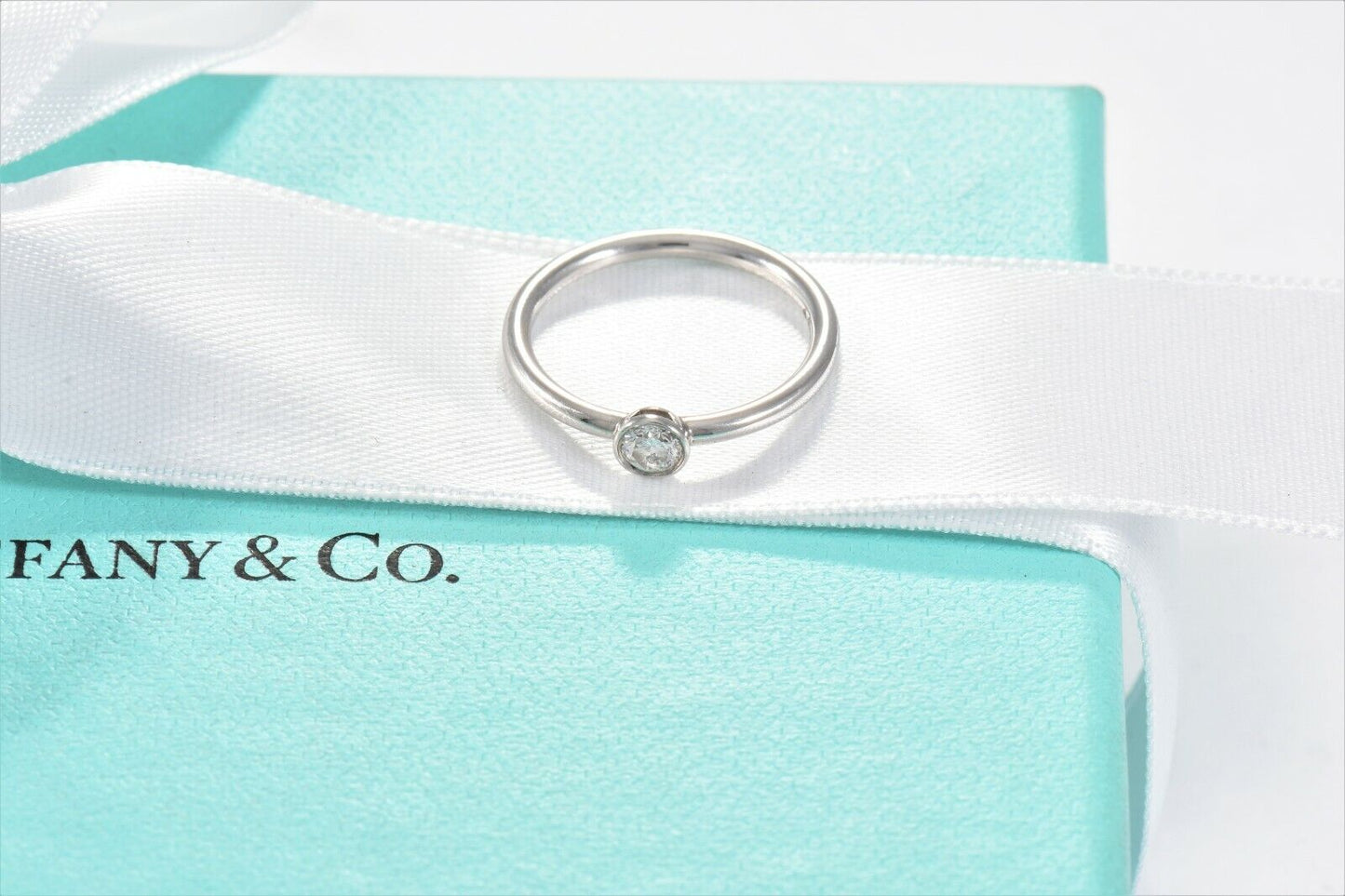 Tiffany & Co Platinum Diamond Bezet Band Ring Size 5 Boxed Solitaire Bezel Set