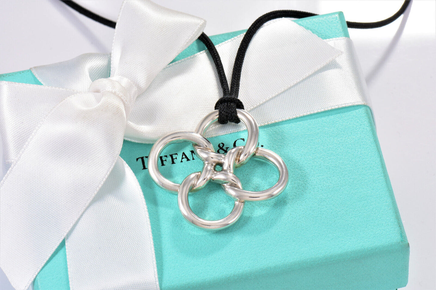 Tiffany & Co Silver Elsa Peretti Huge 1.5" Quadrifoglio Clover Silk Necklace