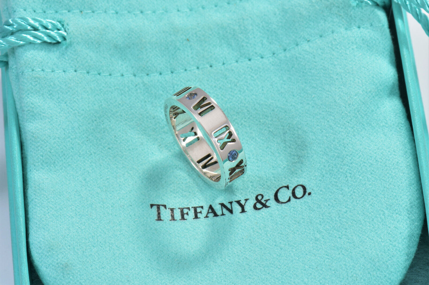 Tiffany & Co Silver Montana Sapphire Atlas Roman Numeral Ring Size 4.5 in Pouch