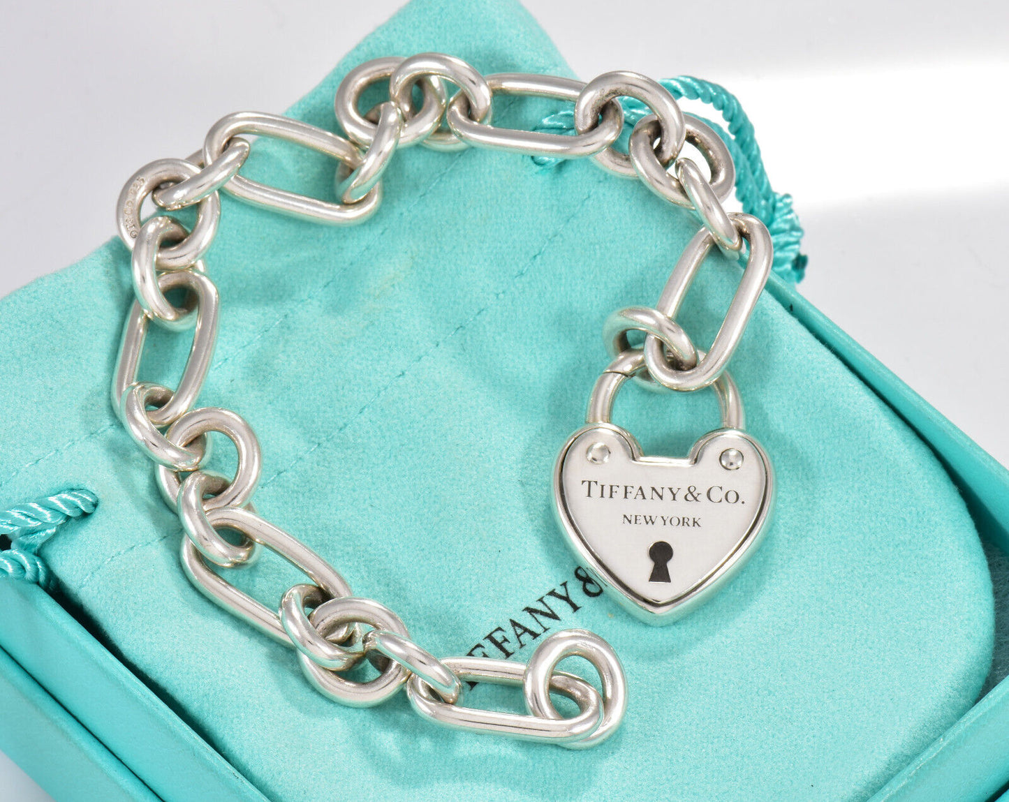 8" Tiffany & Co NY Silver Heart Lock Charm Heavy Oval Chain Link Bracelet in Box