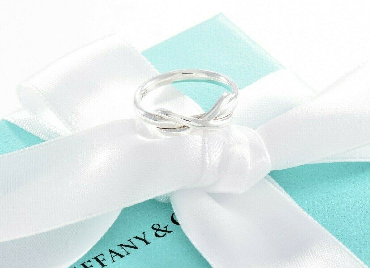 Tiffany & Co Sterling Silver Infinity Ring Size 6.5 & Pouch Narrow Knot Band