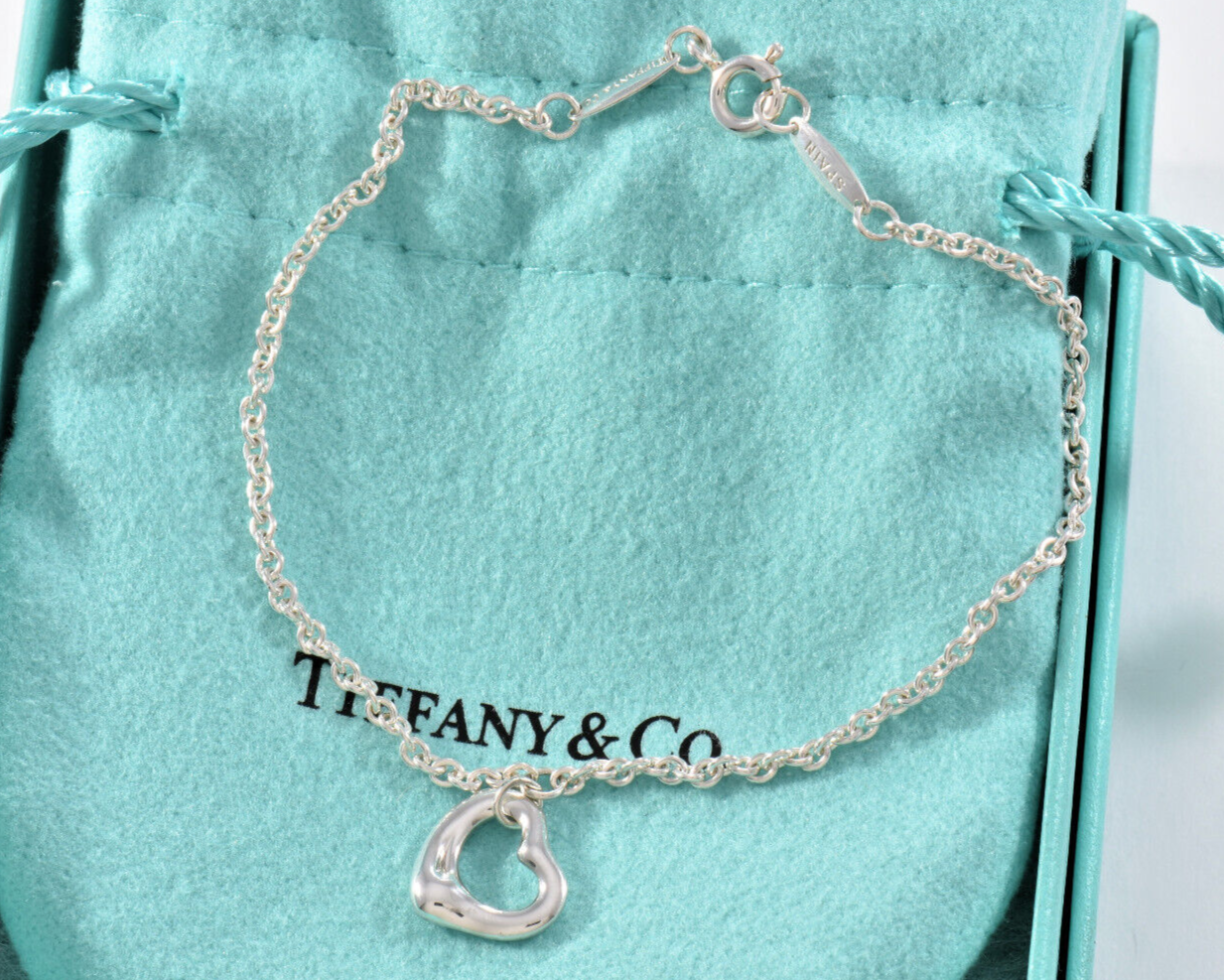 Tiffany & Co Sterling Silver Elsa Peretti Mini Open Heart 7.25" Bracelet & Pouch