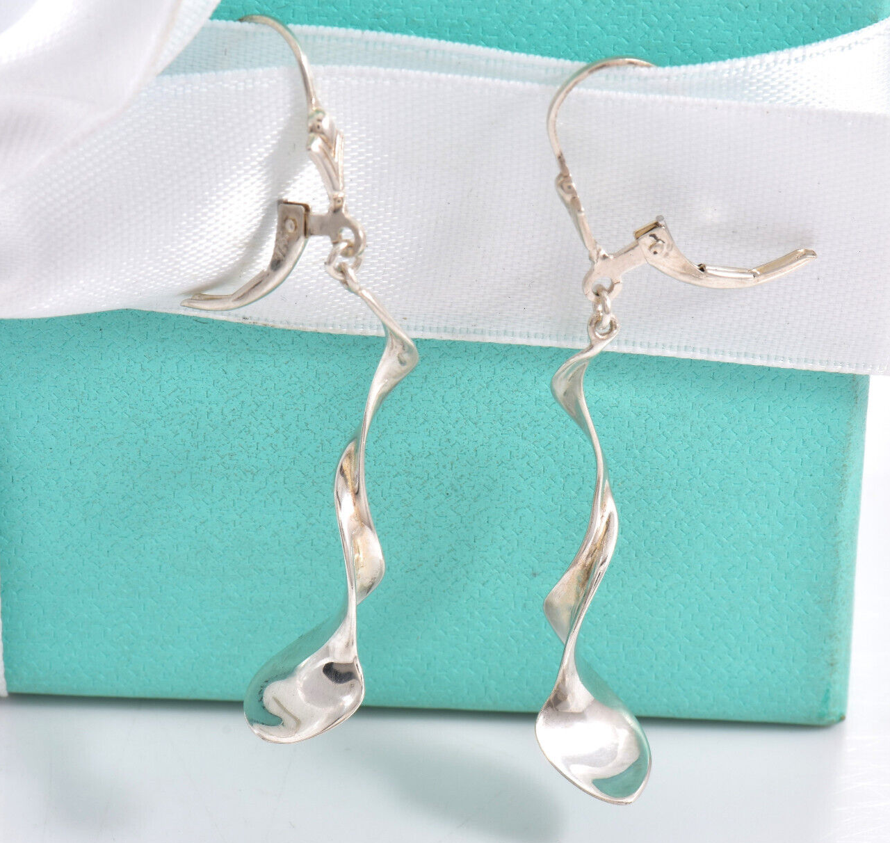 Tiffany & Co Sterling Silver Frank Gehry Orchid Hook Drop Earrings Pouch Dangle