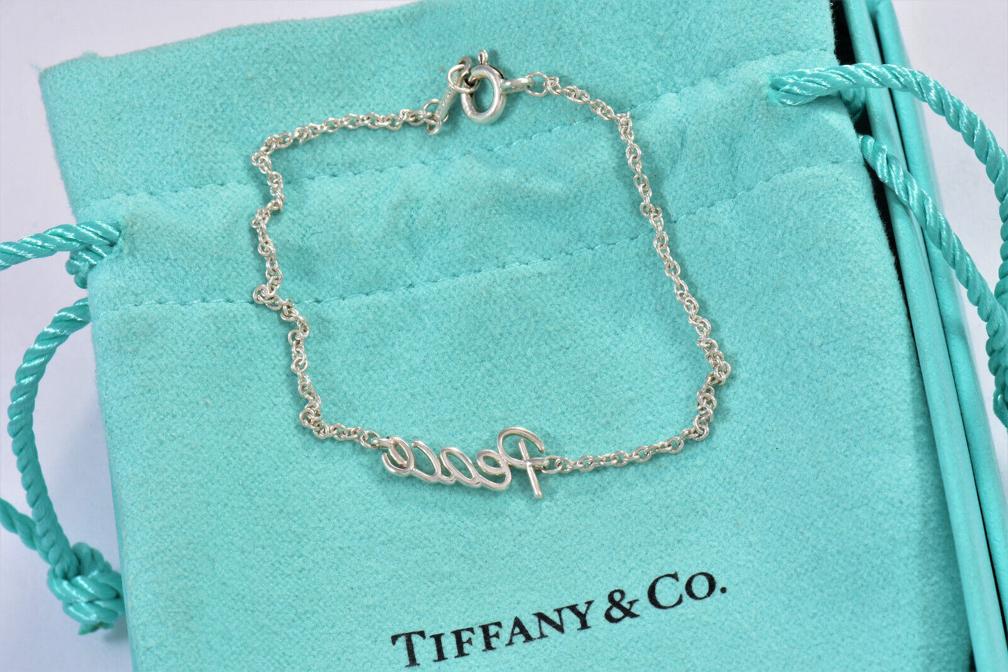 Tiffany & Co Silver Paloma Picasso Graffiti Peace Charm 7" Chain Bracelet Pouch