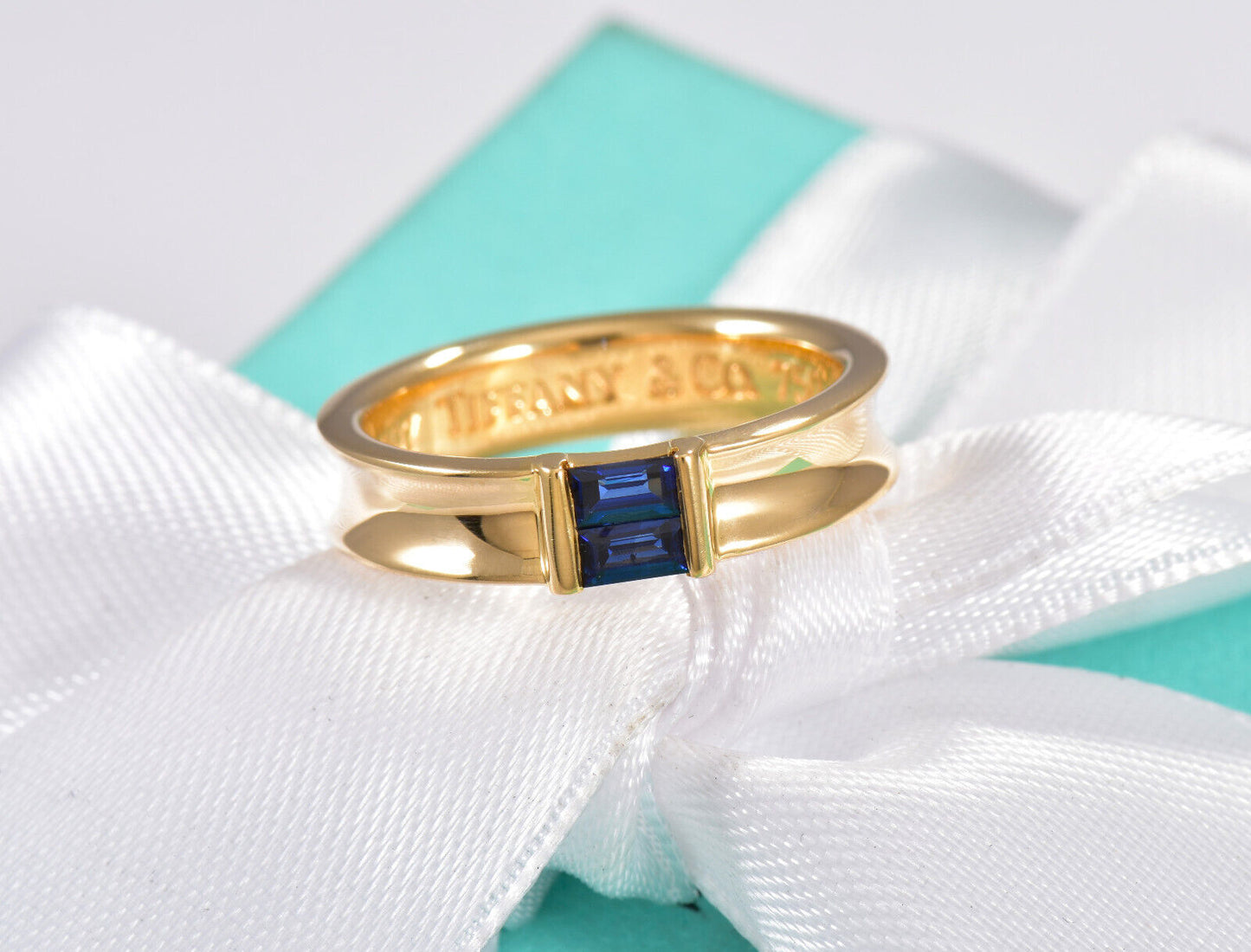 Tiffany & Co 18k Yellow Gold Blue Sapphire Baguette Wide Stack Ring & Pouch Rare