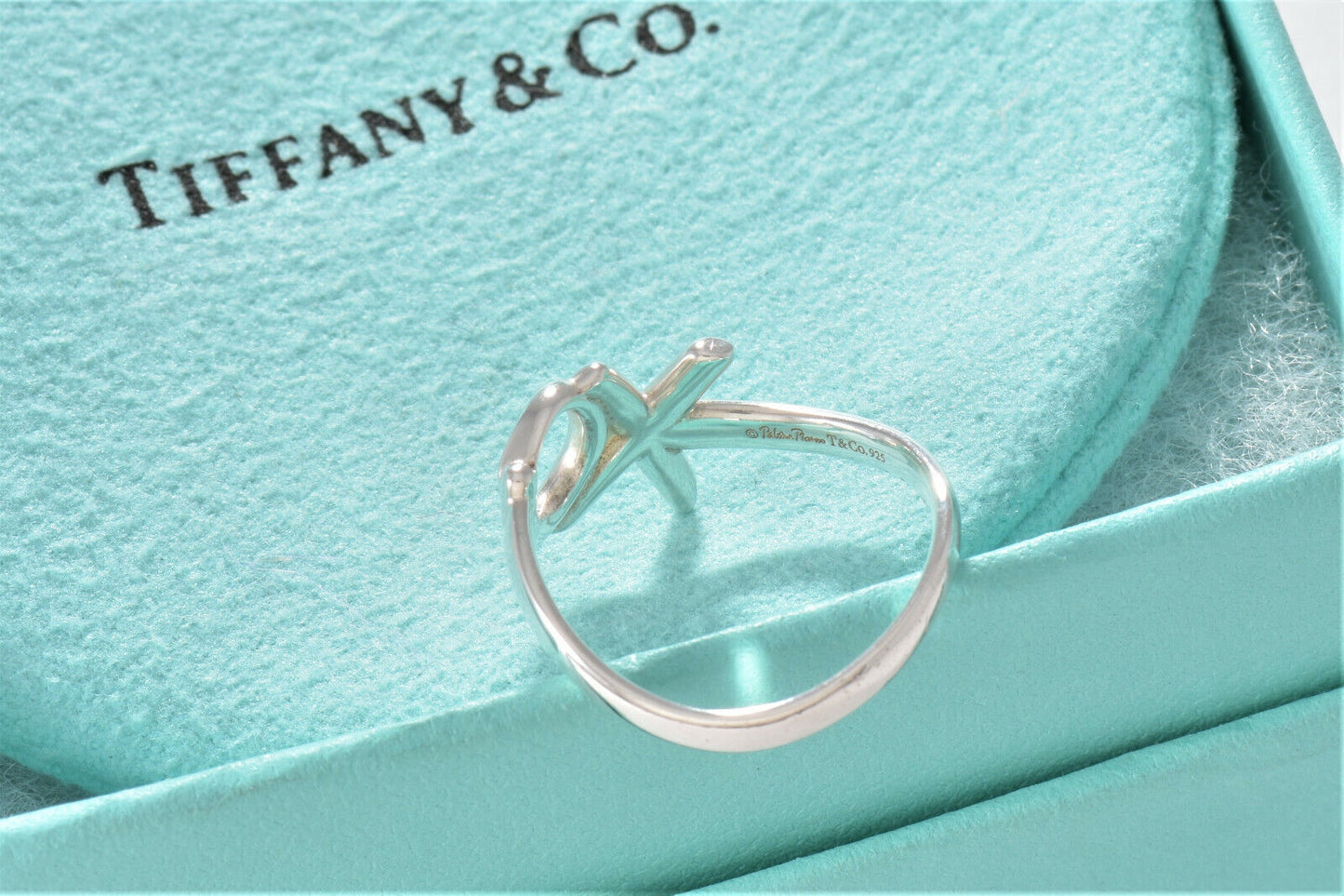 Tiffany & Co Silver Paloma Picasso Graffiti XO Ring Size 5 in Pouch Love Kisses