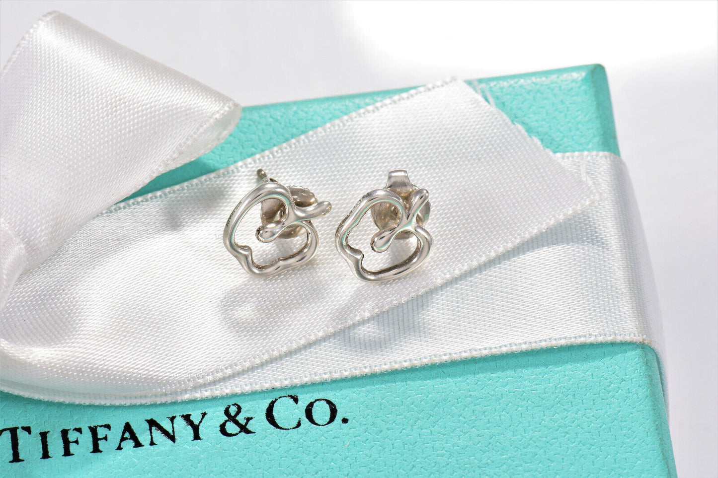 Tiffany & Co Silver Elsa Peretti 11mm Apple Earrings in Box Pouch Teacher Gift