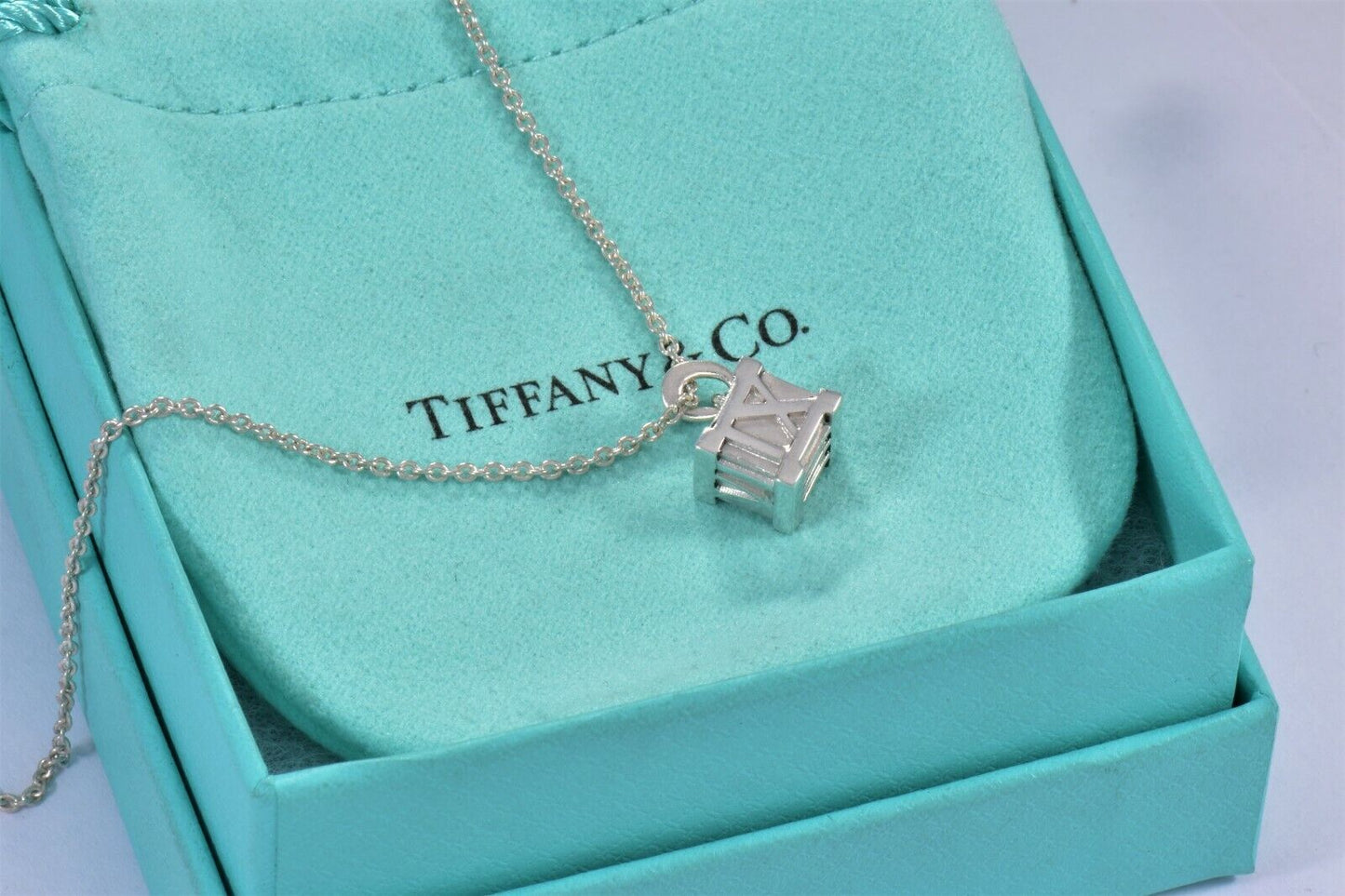 Tiffany & Co Italy Sterling Silver Atlas Cube Pendant Necklace in Pouch Rare