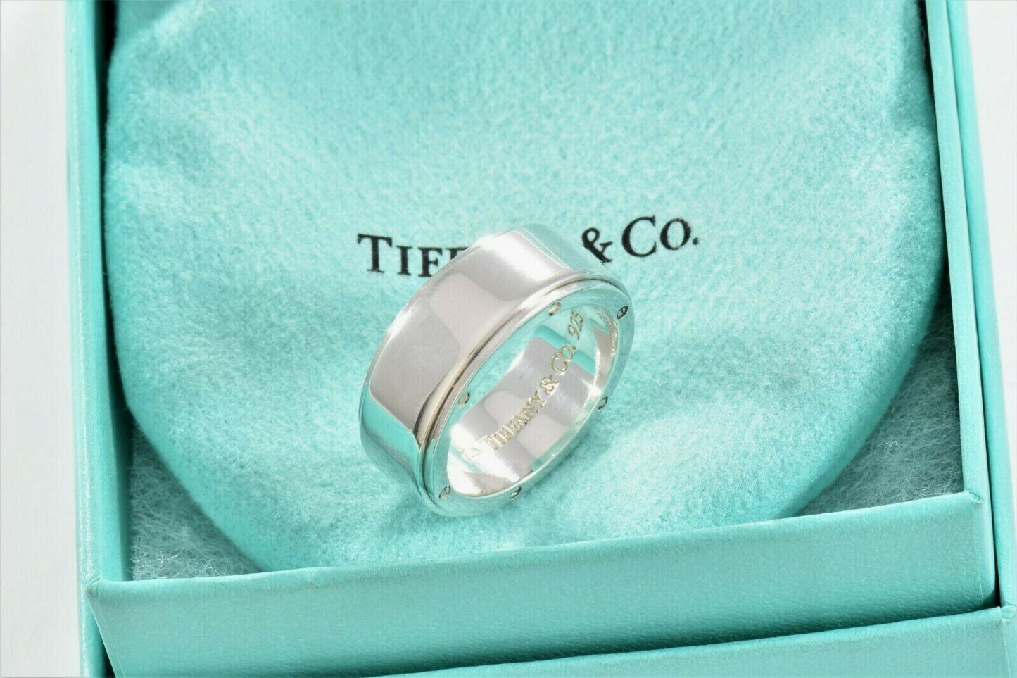 Tiffany & Co Sterling Silver Metropolis Wide Band Size 7 Ring in Pouch Unisex