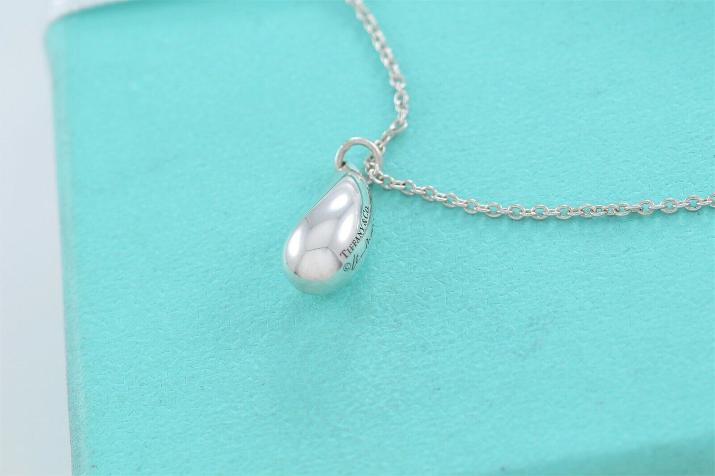 Tiffany & Co Silver Elsa Peretti Teardrop Pendant 18.5" Chain Necklace in Pouch