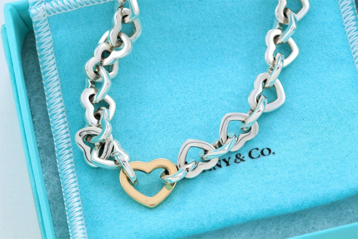 Vintage Tiffany & Co 18K Yellow Gold Silver Heart Link Chain Bracelet Pouch Rare