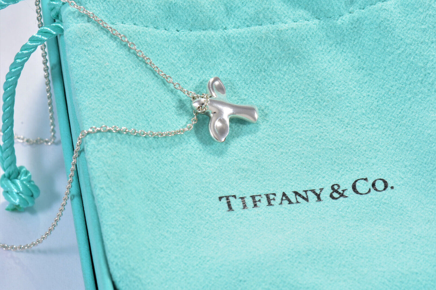 Tiffany & Co Silver Elsa Peretti Small Dove Bird Pendant 16.25" Necklace & Pouch