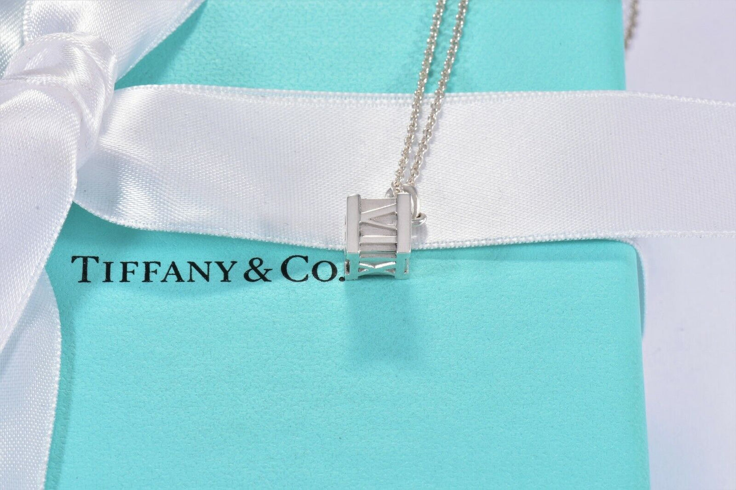 Tiffany & Co Italy Sterling Silver Atlas Cube Pendant Necklace in Pouch Rare