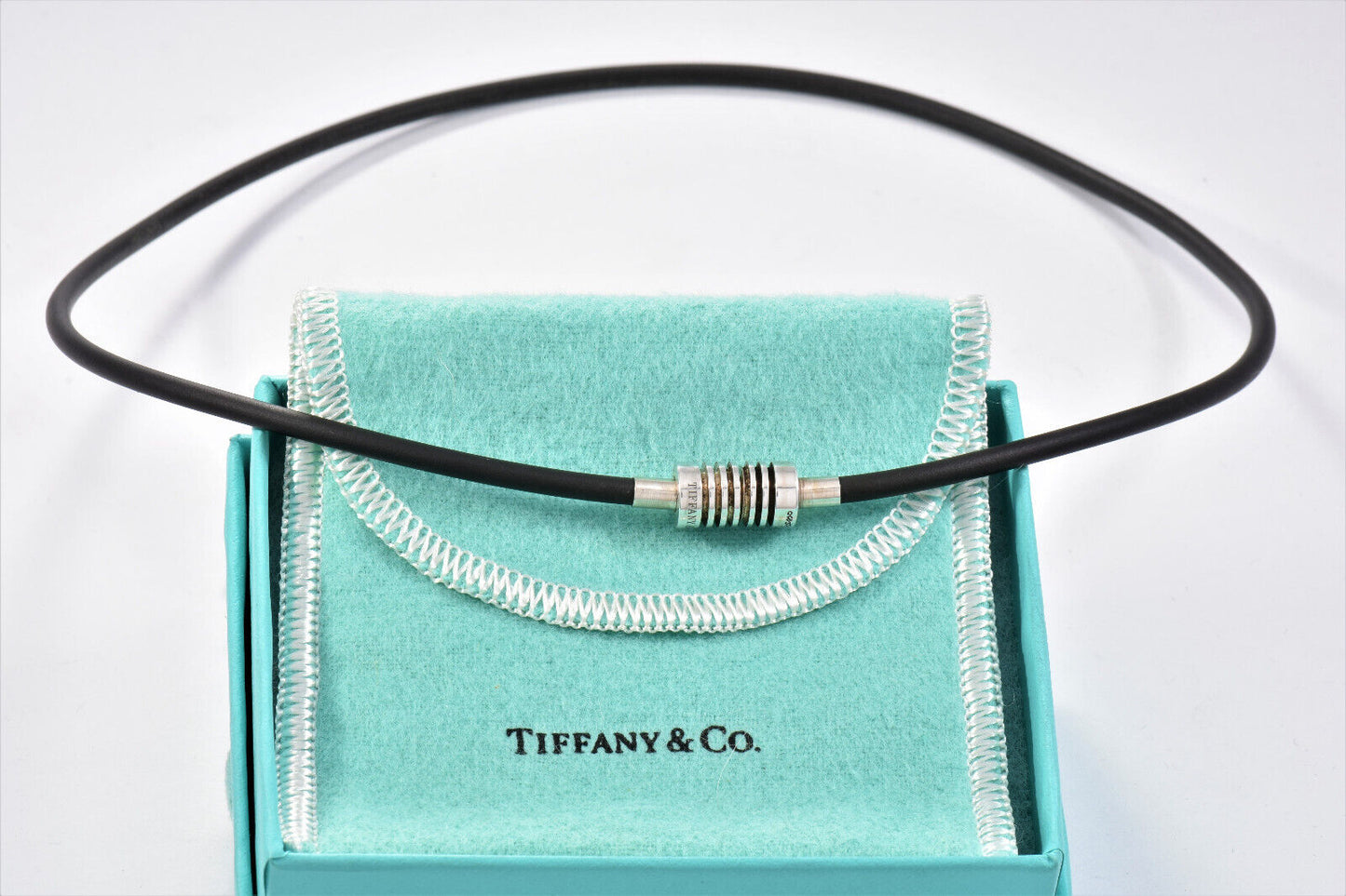 Tiffany & Co Silver Paloma Picasso Groove Rubber Surfer Choker Necklace in Pouch